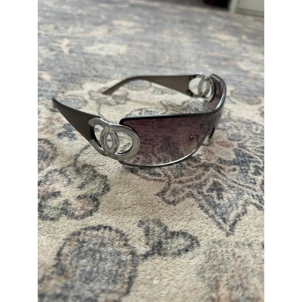 Vintage Y2K Silver Sunglasses NYS Collection